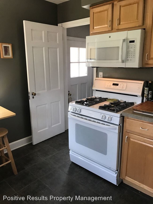 Foto del edificio - 3 br, 1 bath House - 311 N Rockford Ave