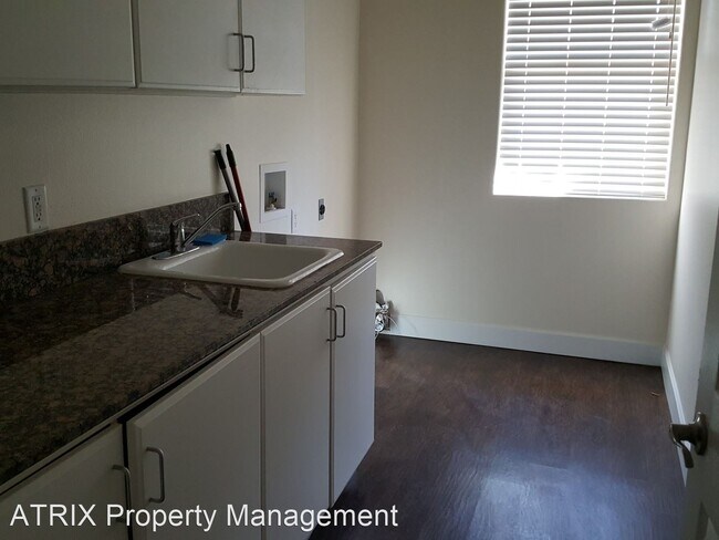 Building Photo - 3 br, 3 bath House - 35 Champagne APN 685-...