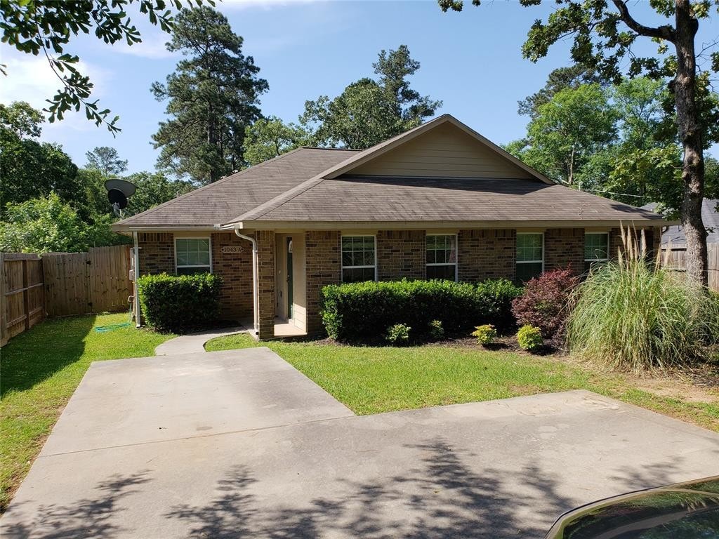 1043 Mann Rd, Conroe, TX 77303 Townhouse for Rent in Conroe, TX