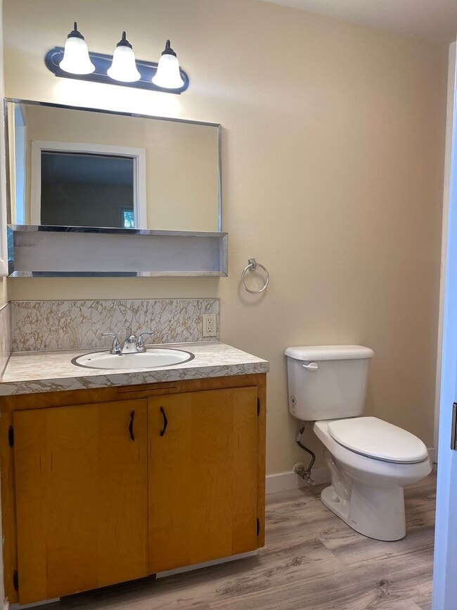 Building Photo - 6407 Harvey Dr