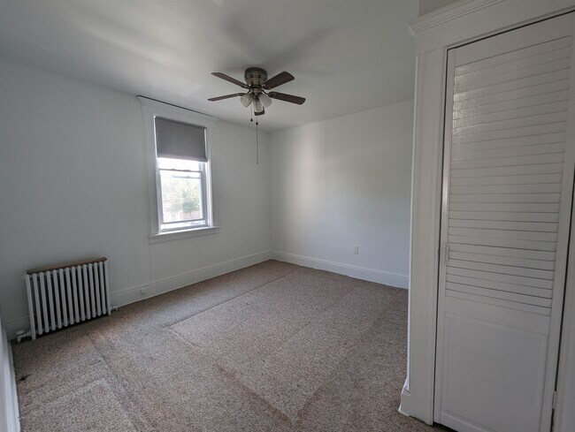 Foto del edificio - 300 Centre Ave