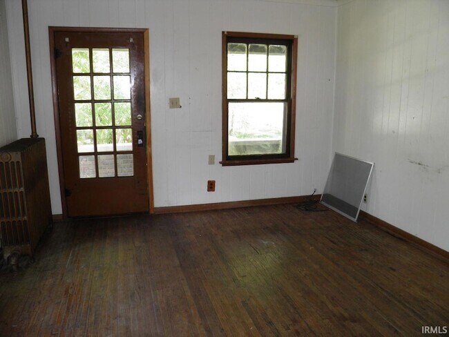 Foto del edificio - 551 S Washington St