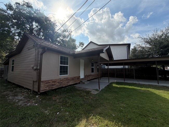 Foto del edificio - 1720 Roxella St