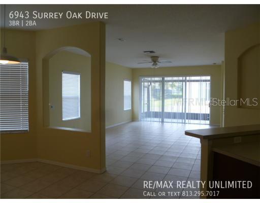 Building Photo - Covington Park Villa  - 6943 Surrey Oak Dr...