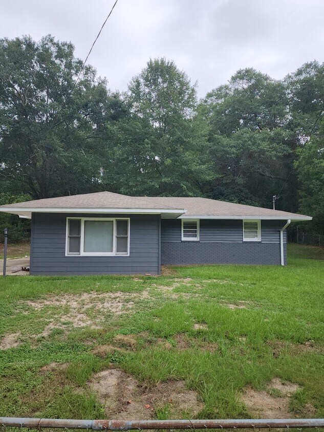 Foto principal - BEAUTIFUL 3 BEDROOMS 2 BATHS IN PHENIX CITY