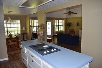 Building Photo - 3214 Wedgewood Cir