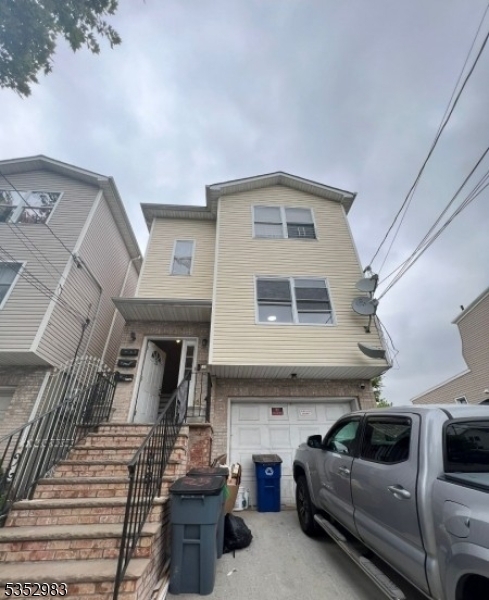 Primary Photo - 23 Vanderpool St