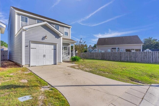 Building Photo - 69 Thornbury Dr