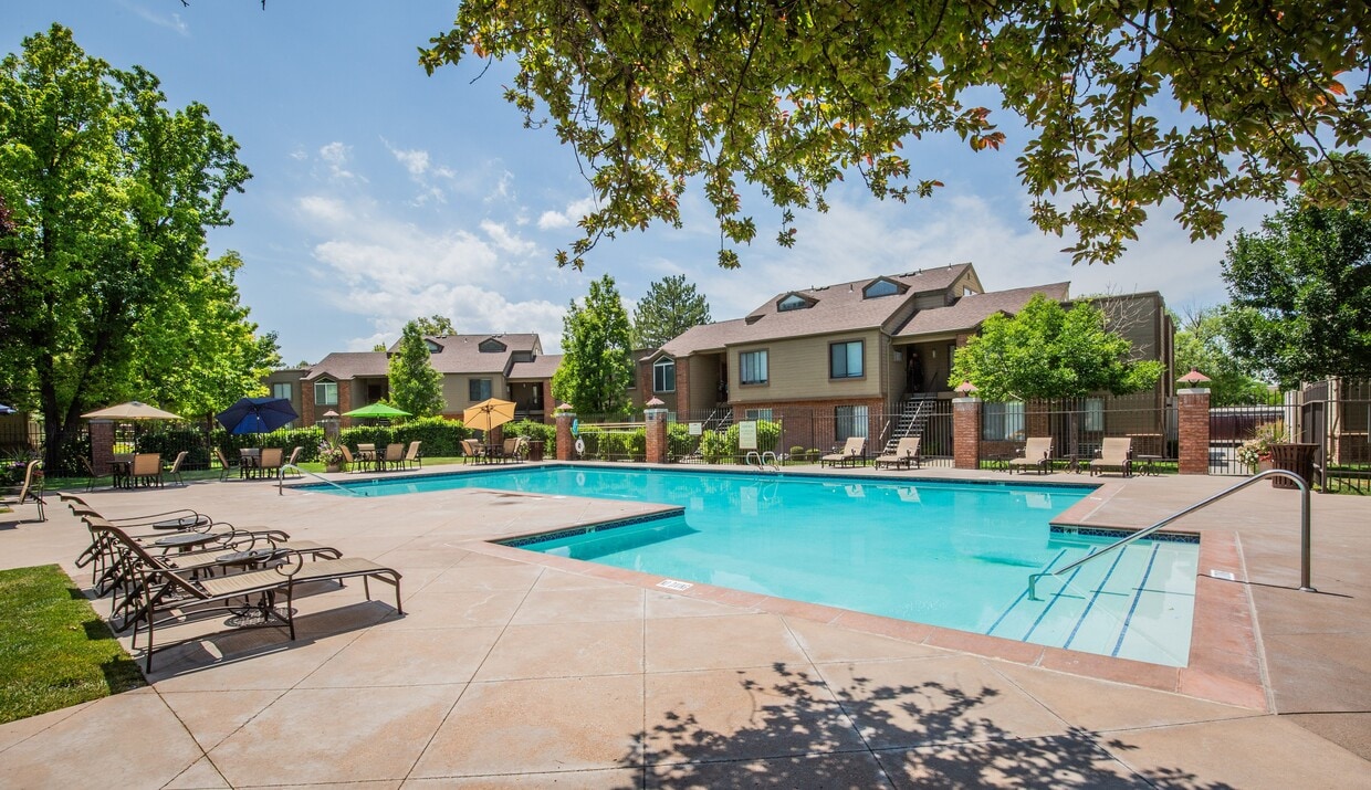 Primary Photo - Sky Harbor Apartments