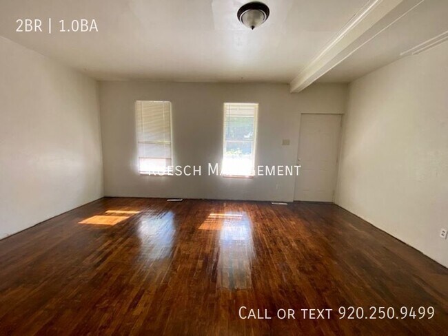 Building Photo - Spacious 2 Bedroom 1 Bath Lower Duplex-Ava...