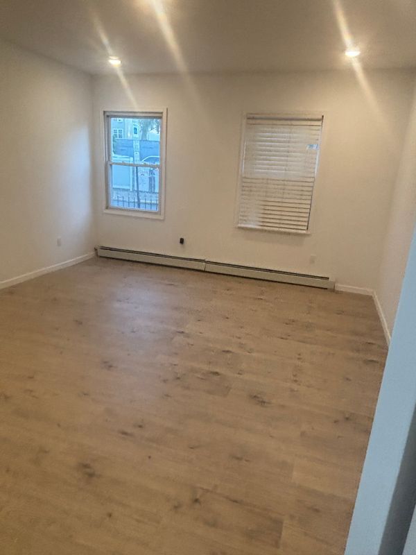 Foto principal - 155 16th Ave