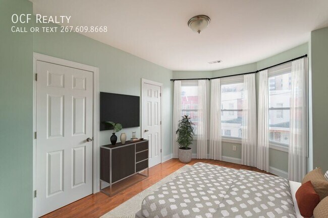 Foto del edificio - Three Bed Cobbs Creek Home