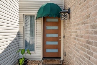 Building Photo - 11854 Briar Forest Dr