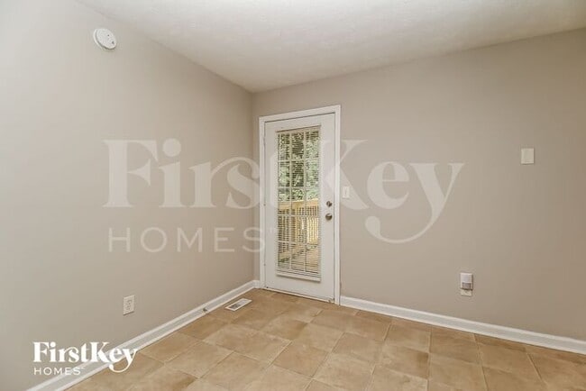 Foto del edificio - 8215 Collier St SW