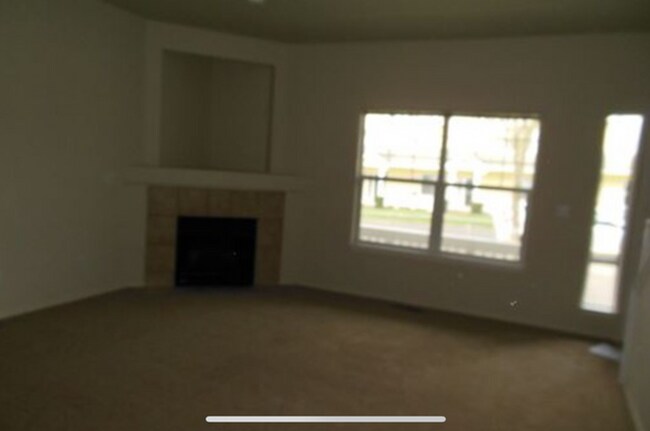 Building Photo - 3205 NW Foxtail Pl