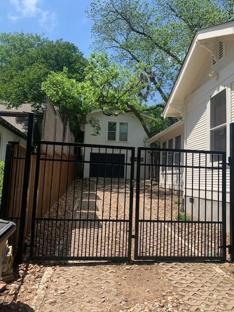 Building Photo - 3206 Hemphill Park