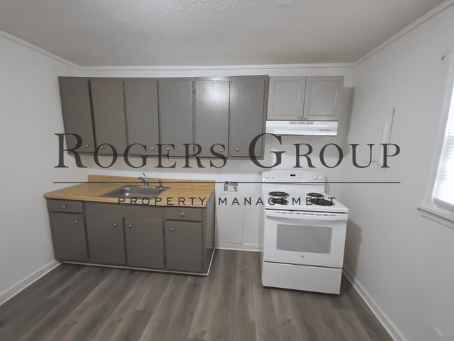 Foto del edificio - #450 - 807-809 Hughes St Duplex