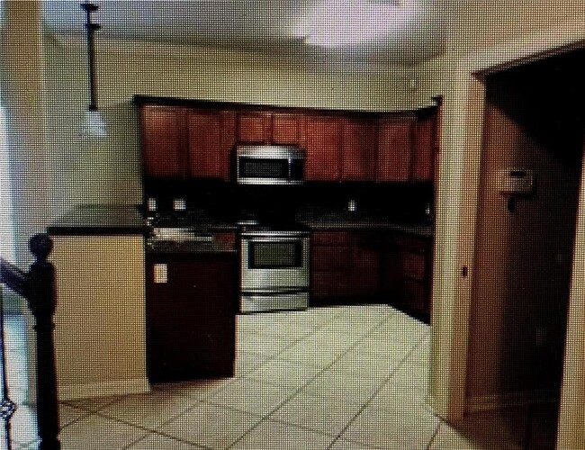 Building Photo - 2622 E Turtle Creek Dr