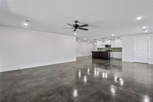 Foto del edificio - 86 Watson Ln