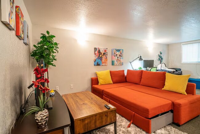 Foto del edificio - 323 N 46th St