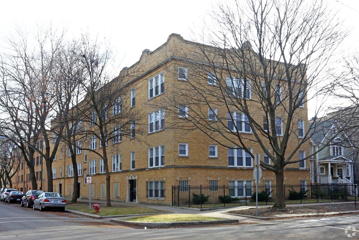Primary Photo - 5066-5073 N Winchester Ave