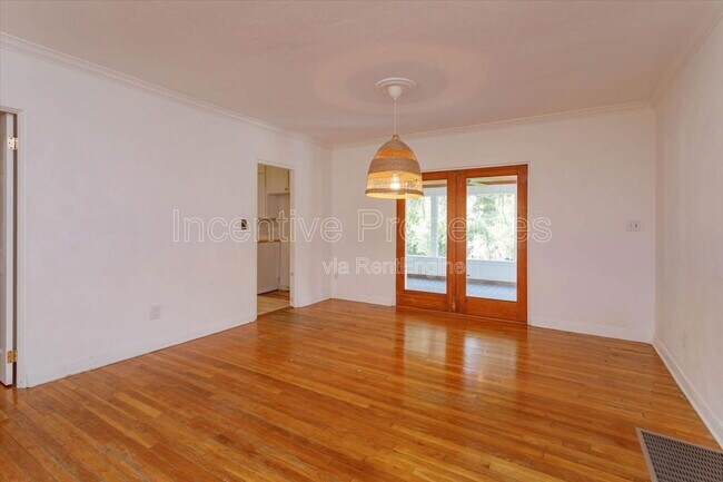 Foto del edificio - 1235 Ayrshire St