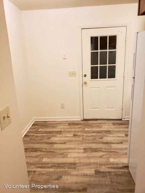 Building Photo - 303 Johnson Ln