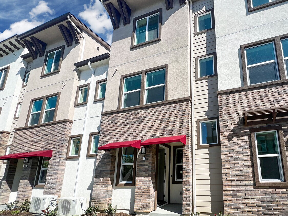 Foto principal - The Willow Townhomes