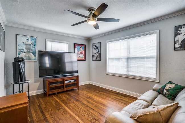 Foto del edificio - 5600 Birchman Ave