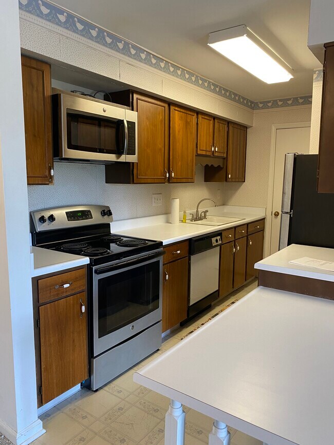 Foto del edificio - 1060 Chatham Park Dr