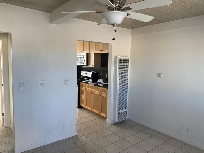 Foto del edificio - 3133 Kemper St