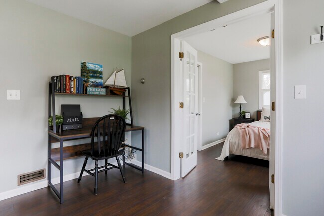 Foto del edificio - 3153 Lockwood Blvd