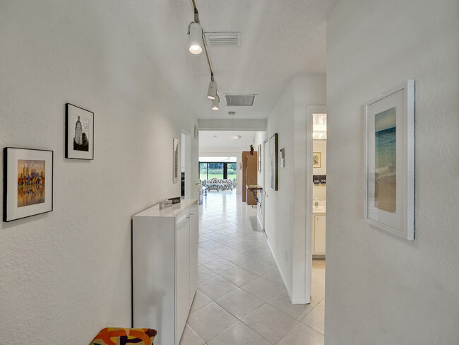 Entry View - 8511 Casa del Lago