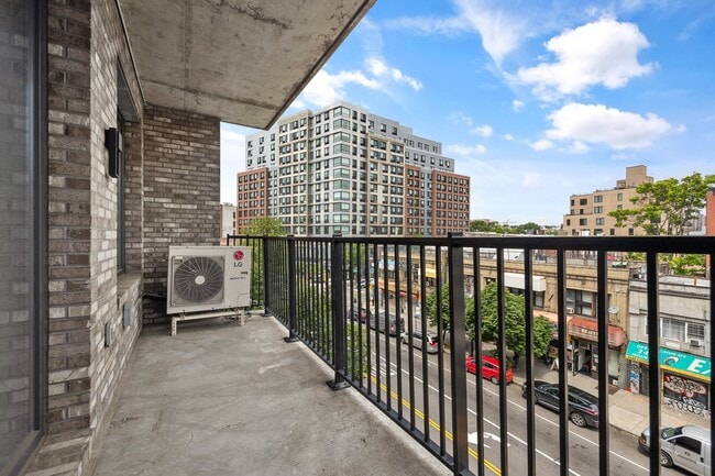 Building Photo - 815-823 Flatbush Ave