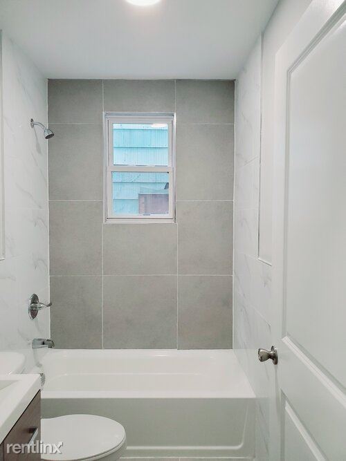Building Photo - 4 br, 2 bath Apartment - 179 S 7th St