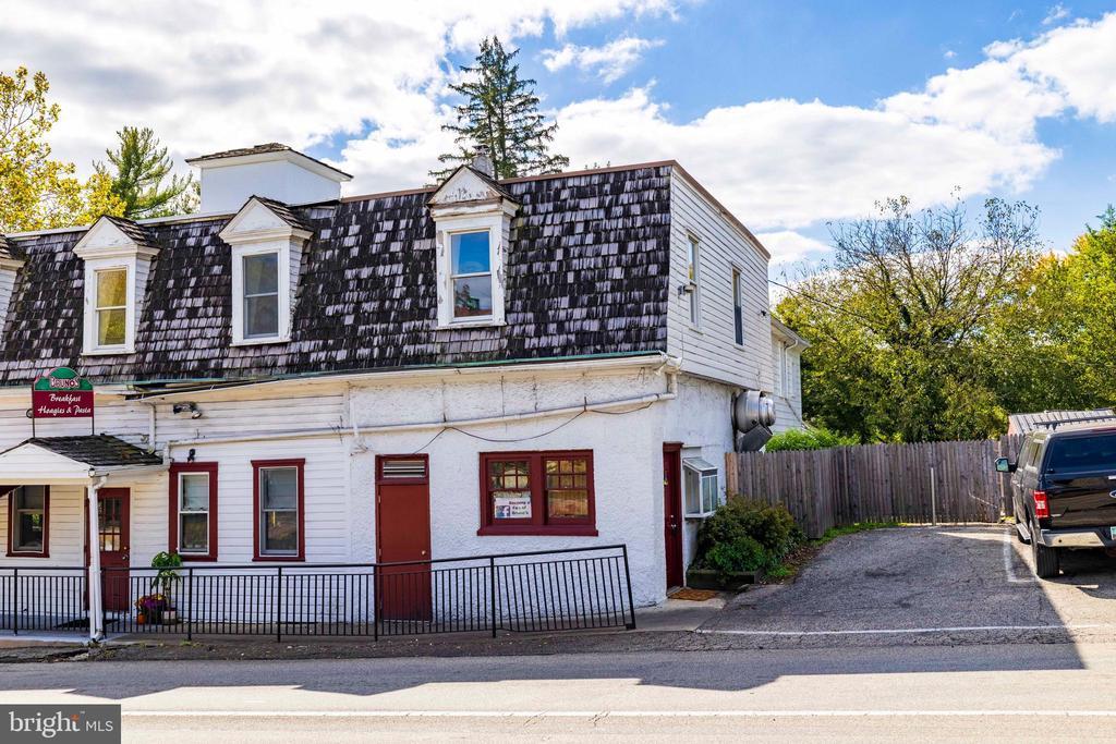 Foto principal - 9800 Germantown Pike