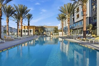 Building Photo - 6020 Moonglow Dr