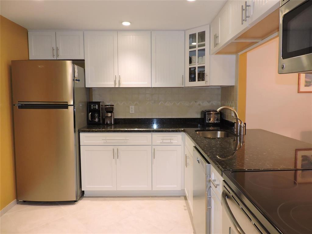 Foto principal - 501 E Dania Beach Blvd