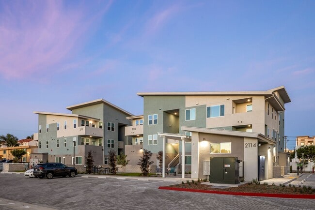 Building Photo - Talas Apartments