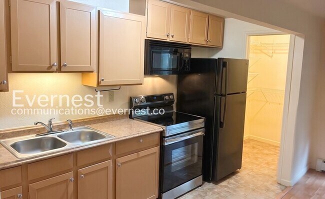Foto del edificio - 8060 Niwot Rd