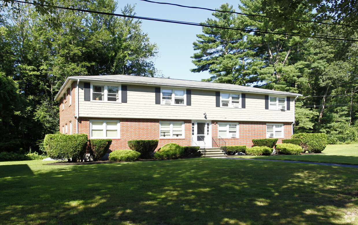 Building Photo - Greenleaf Park Apartments