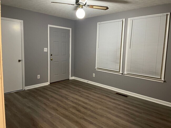 Foto del edificio - 107 Oliver St