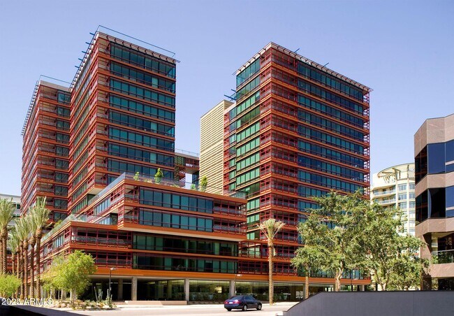 Foto del edificio - 4808 N 24th St