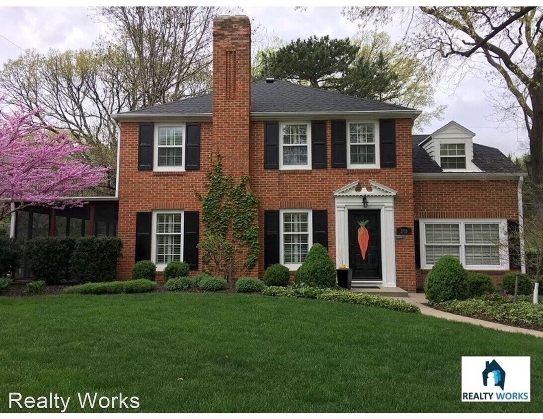 Primary Photo - 4 br, 1.5 bath House - 2715 Winthrop Road