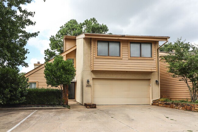 Building Photo - Beautiful Gated Community With Corner Lot ...