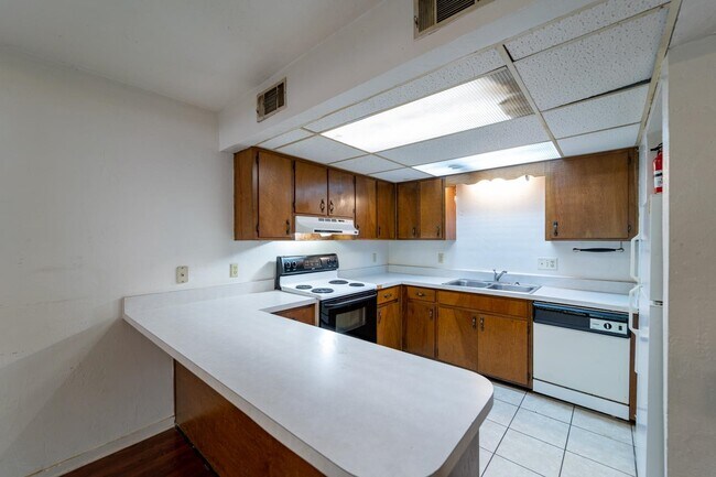 Building Photo - 1356 Rumba Ln