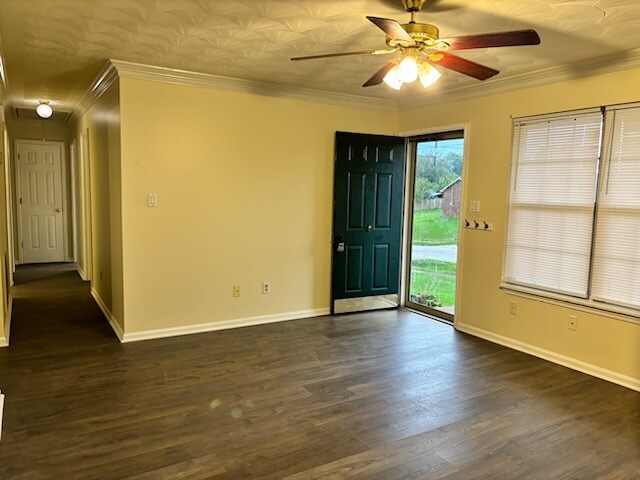 Foto del edificio - 155 Springhill Dr