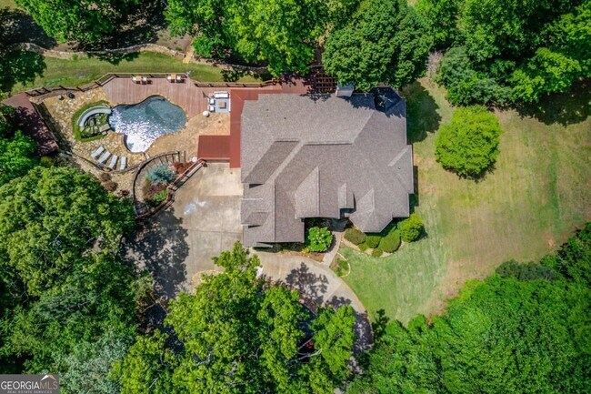 Building Photo - 2870 Roanoke Rd