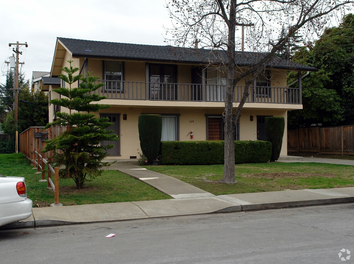 Building Photo - 224 Arriba Dr