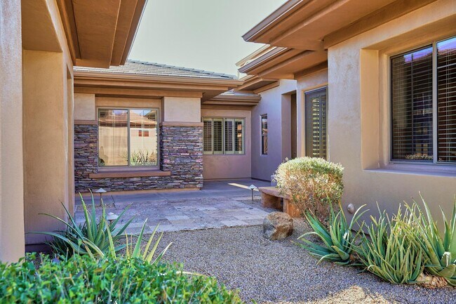 Building Photo - 7298 E Brisa Dr